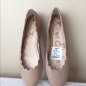 Sam Edelman Flat Scalloped Shoes